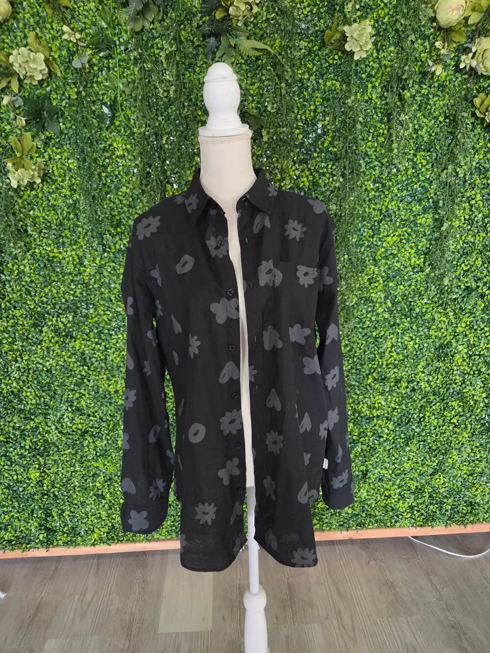 VSTR Premium Men's Black Floral Heart Print Long Sleeve Button Down Shirt